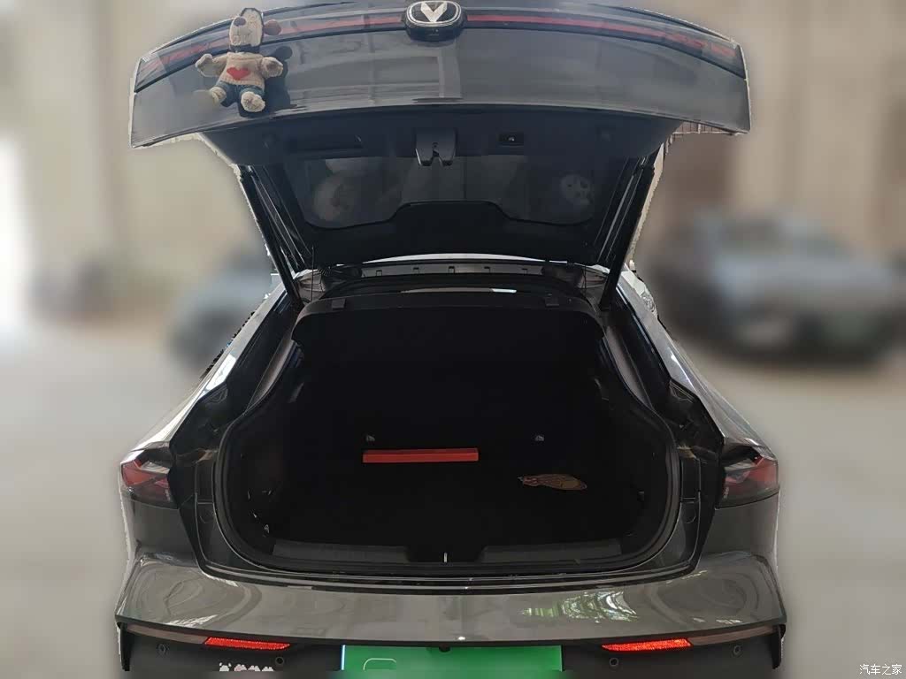Changan UNI-V, 2023 10