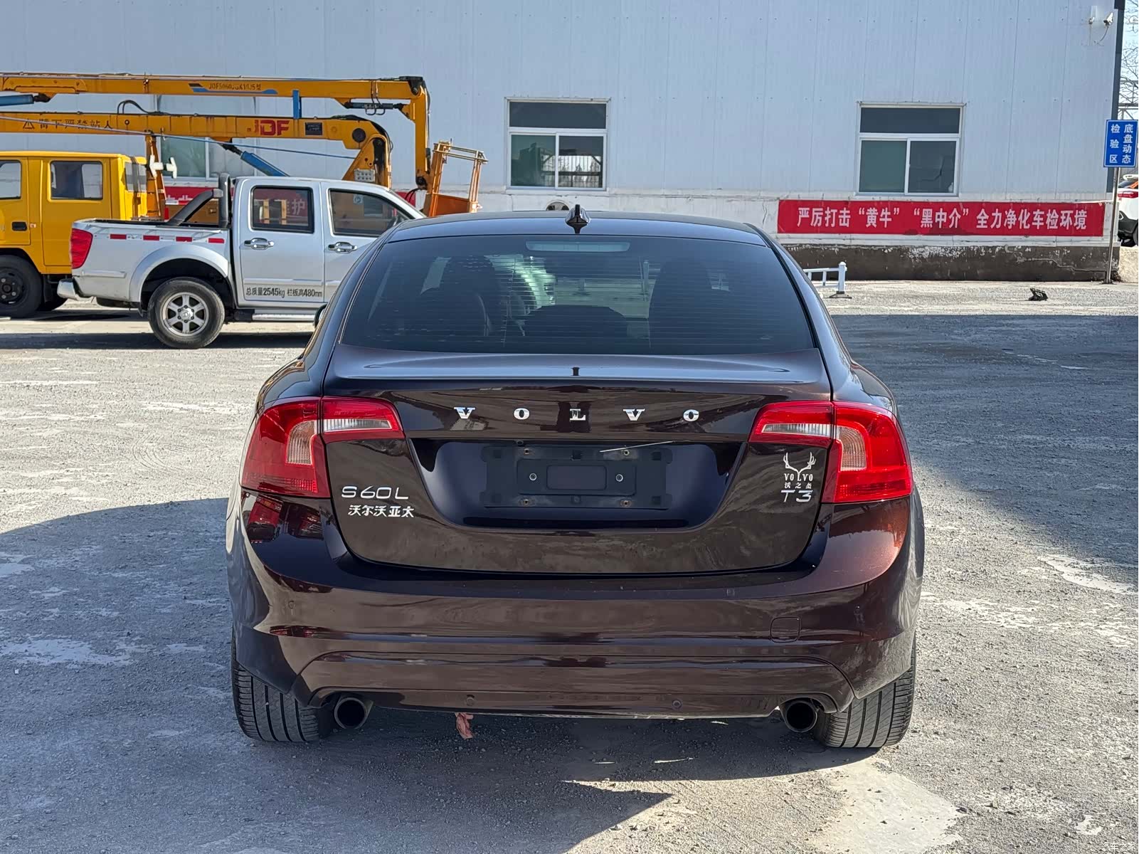 Volvo S60, 2018 все фото