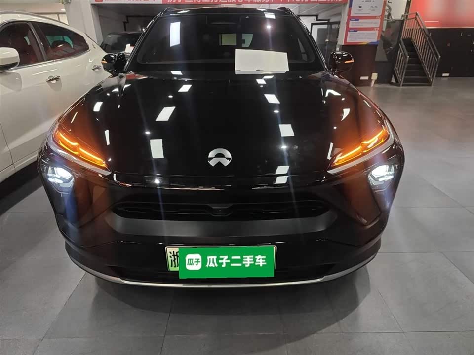 NIO ES6