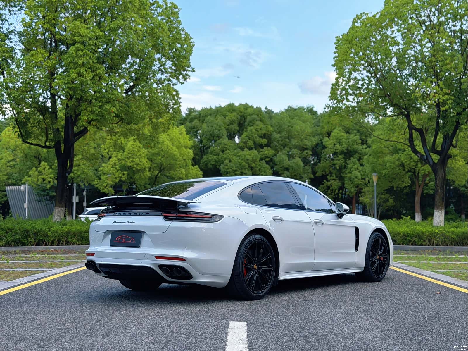 Porsche Panamera, 2019 2