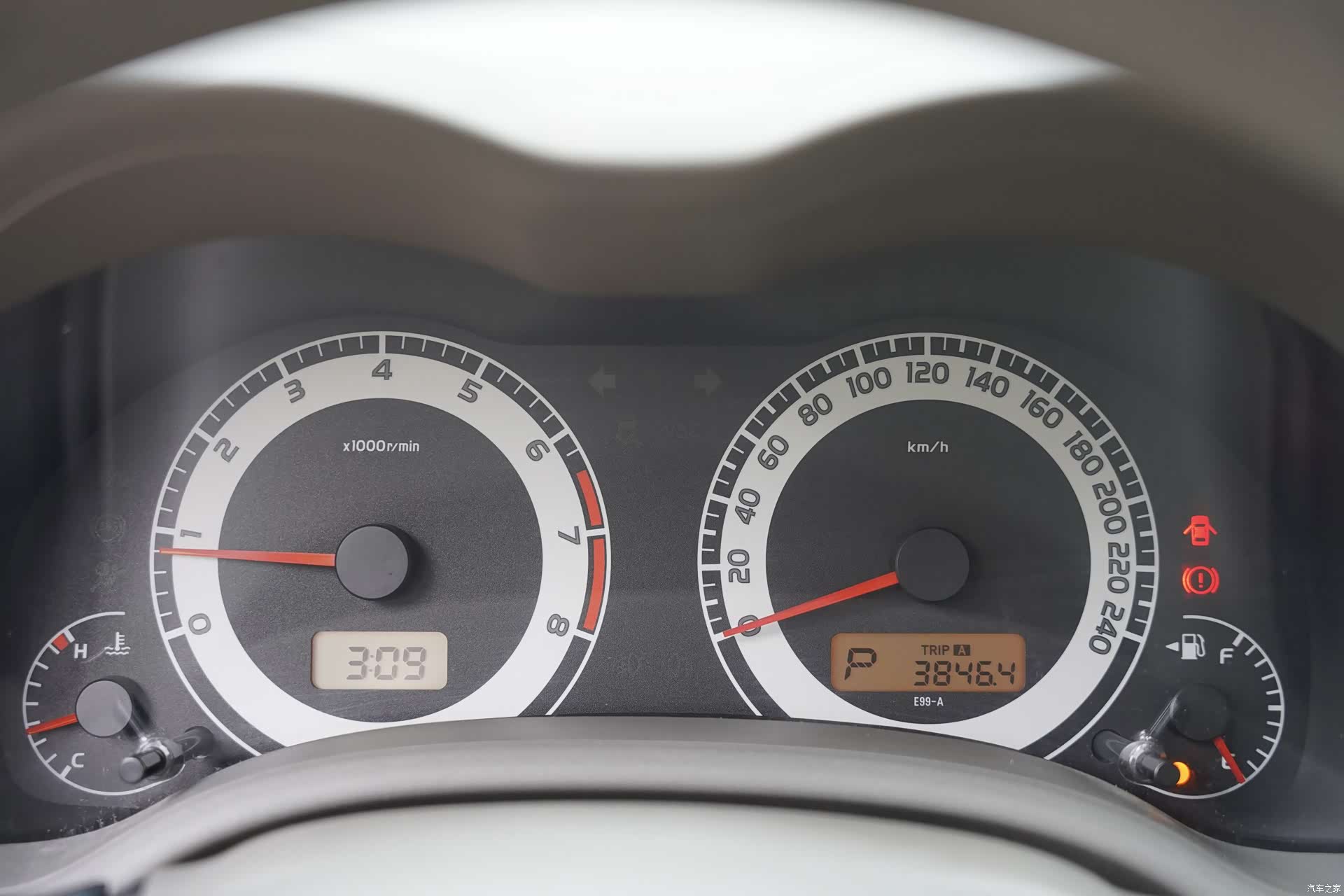Toyota Corolla, 2009 12