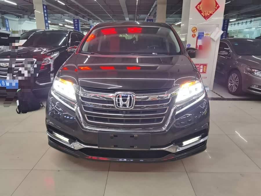 Honda Elysion 2020, фото 3