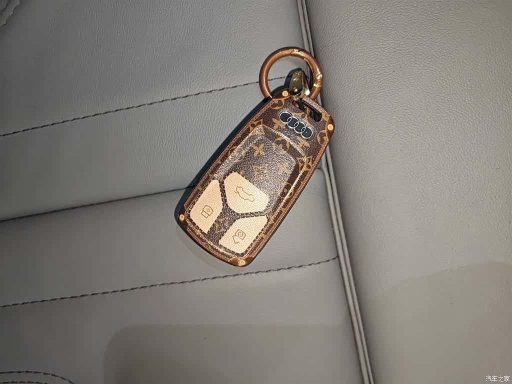 Audi Q5L, 2023 11