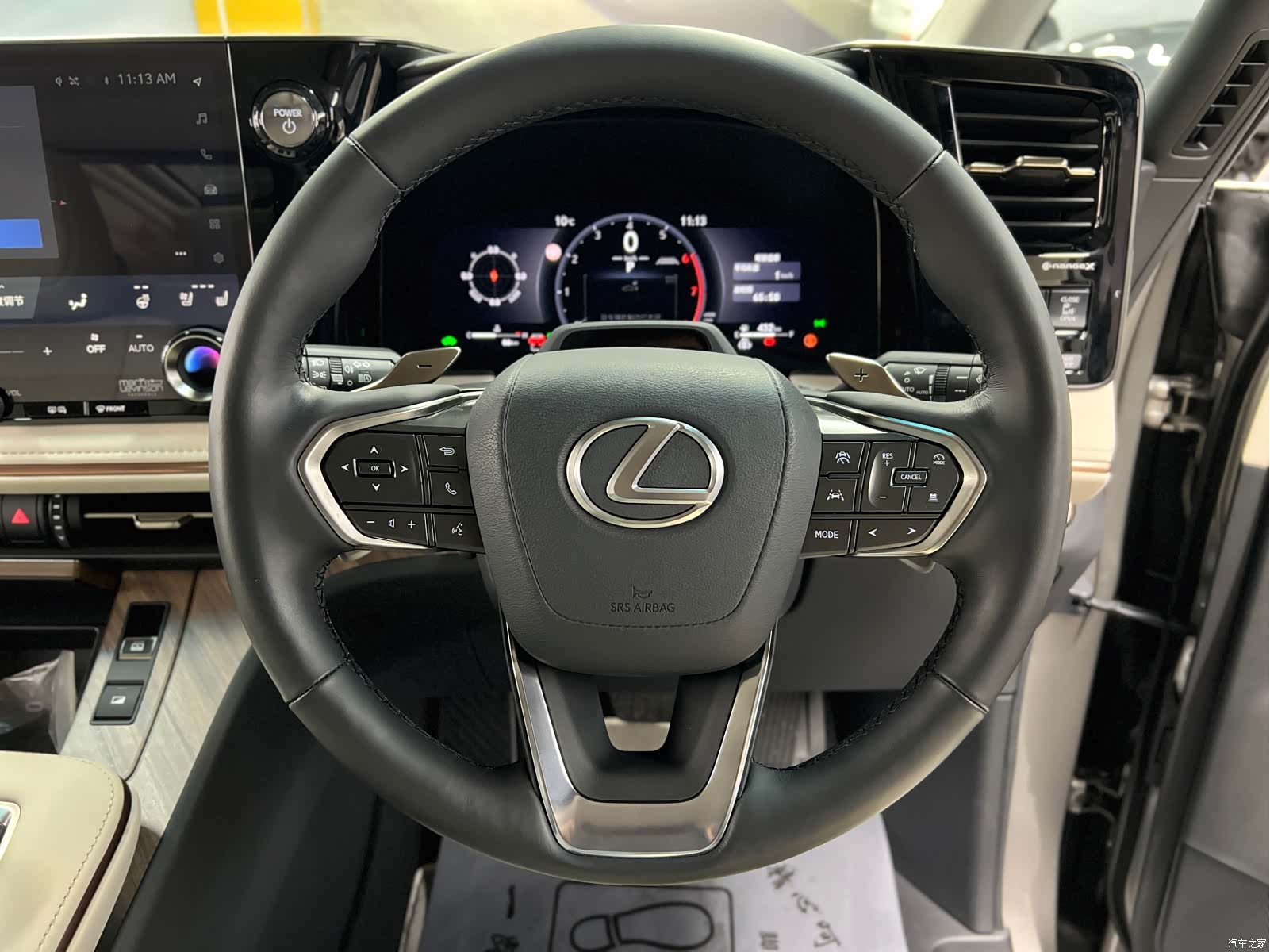 Lexus LM, 2024 20