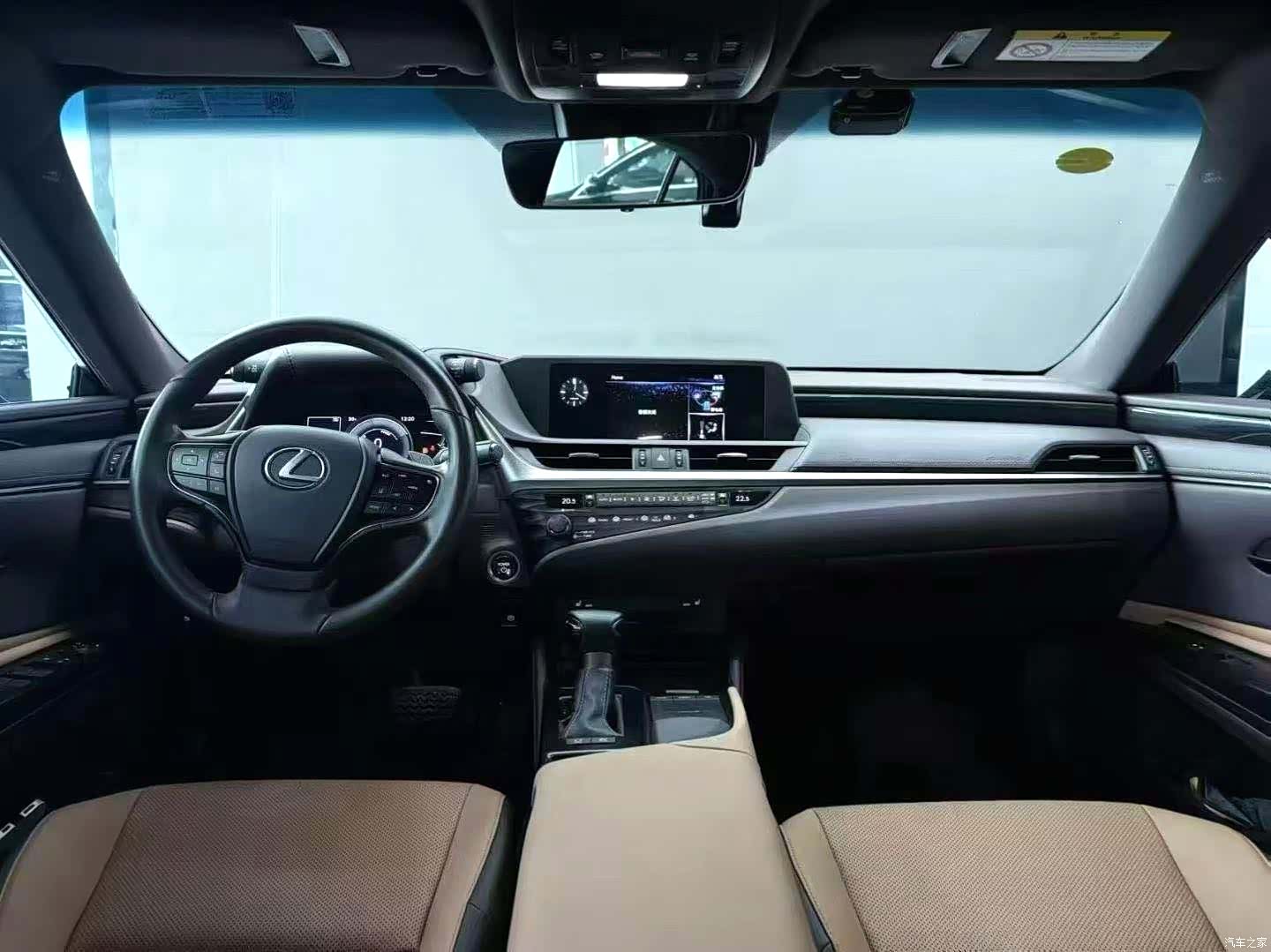 Lexus ES, 2020 8