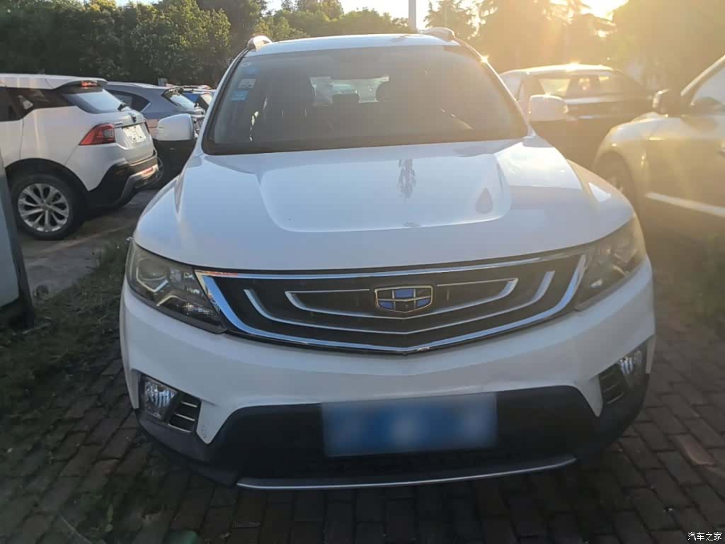 Geely X6, 2016 3