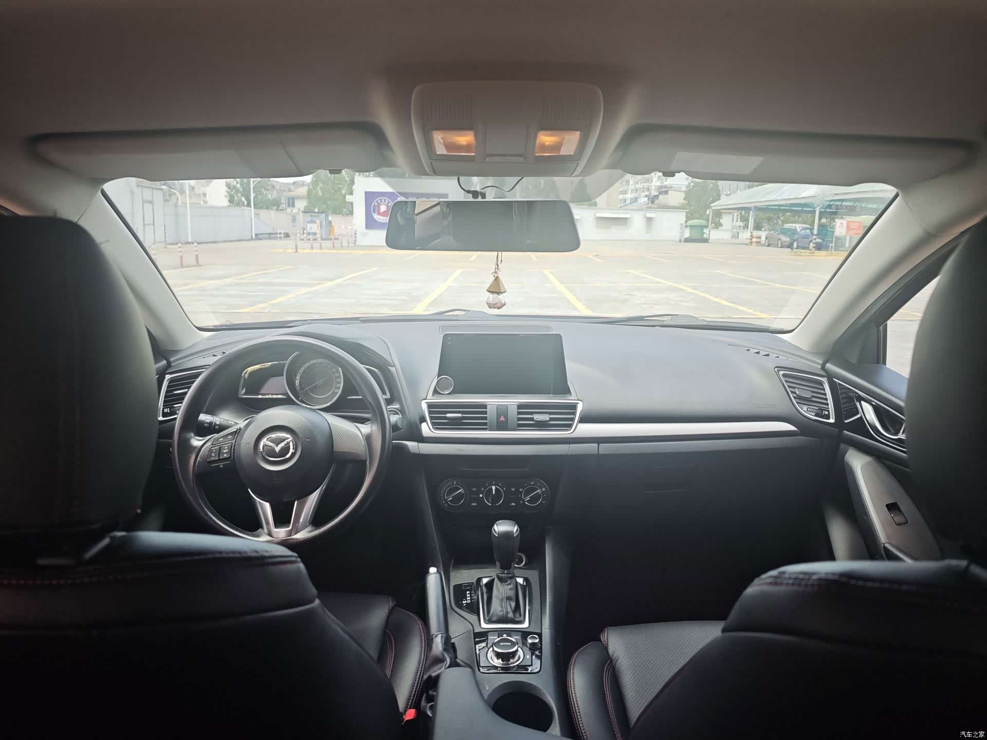 Mazda Mazda3, 2016 12
