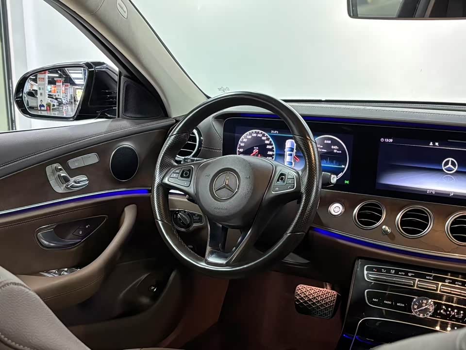 Mercedes-Benz E-class Mercedes-Benz E-class