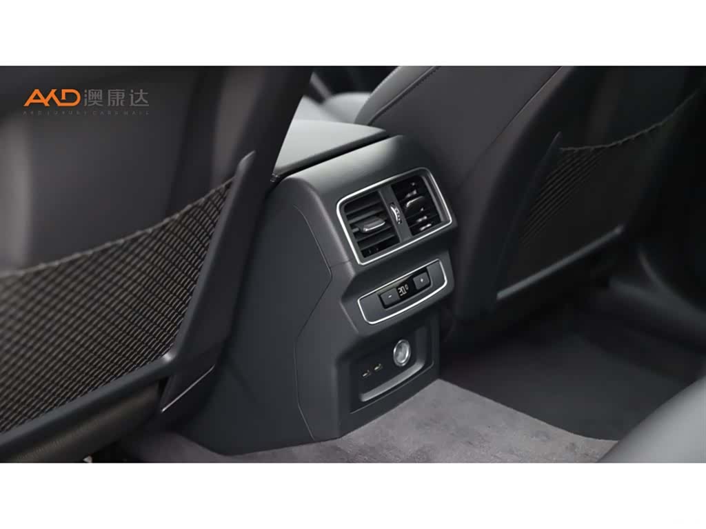 Audi Q5L, 2022 9