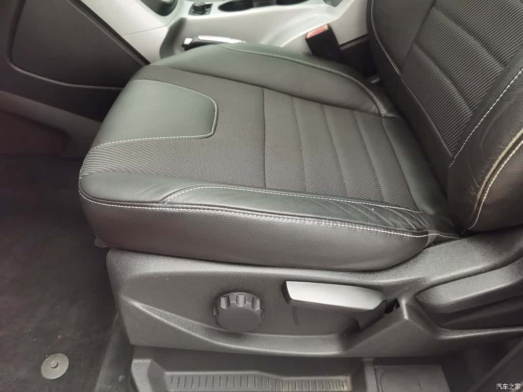 Ford Kuga, 2014 20