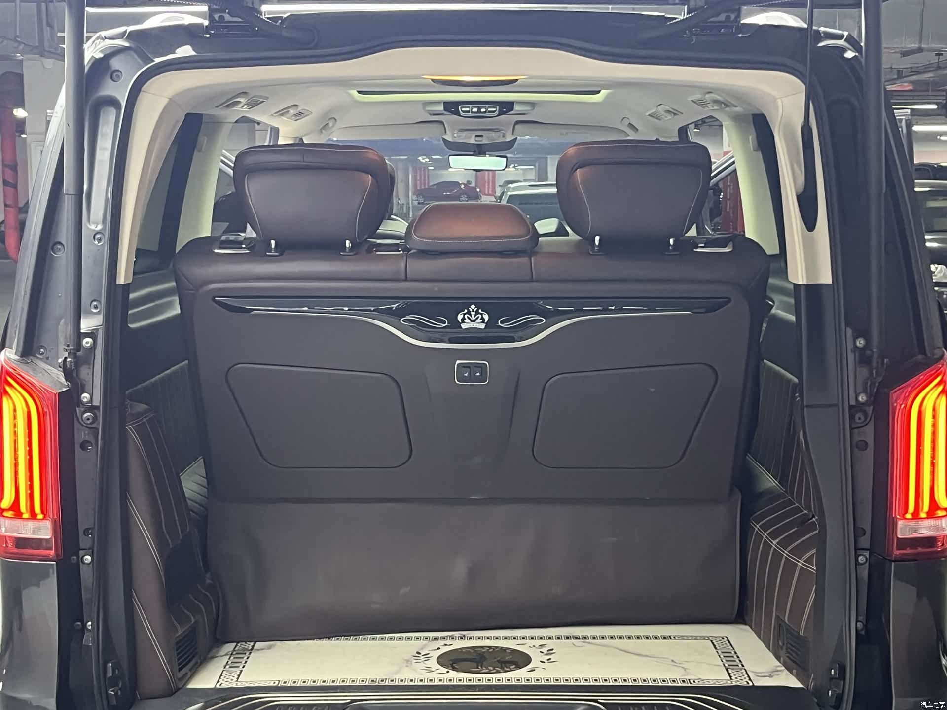 Mercedes-Benz V-Class, 2021 33