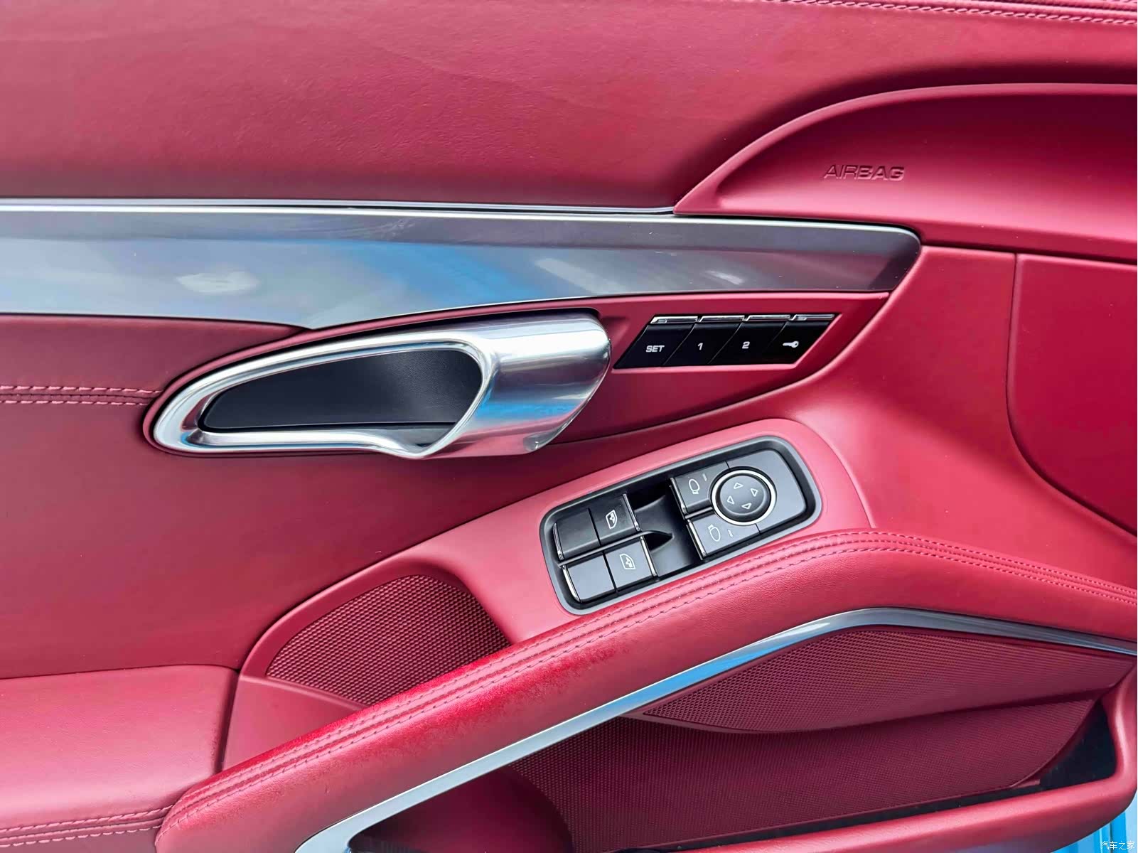 Porsche Cayman, 2018 все фото