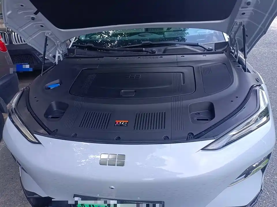 Geely Galaxy Galaxy E8