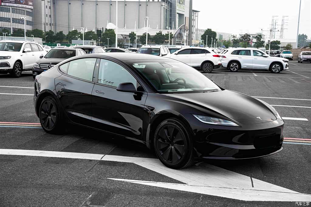 Tesla Model 3, 2024 3