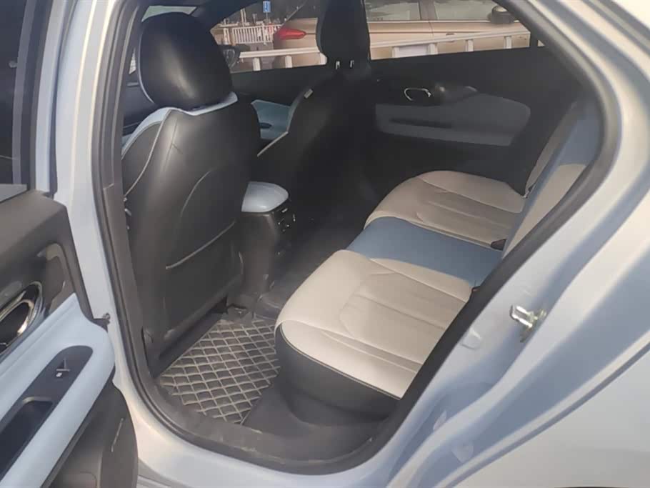 Trumpchi Shadow Leopard