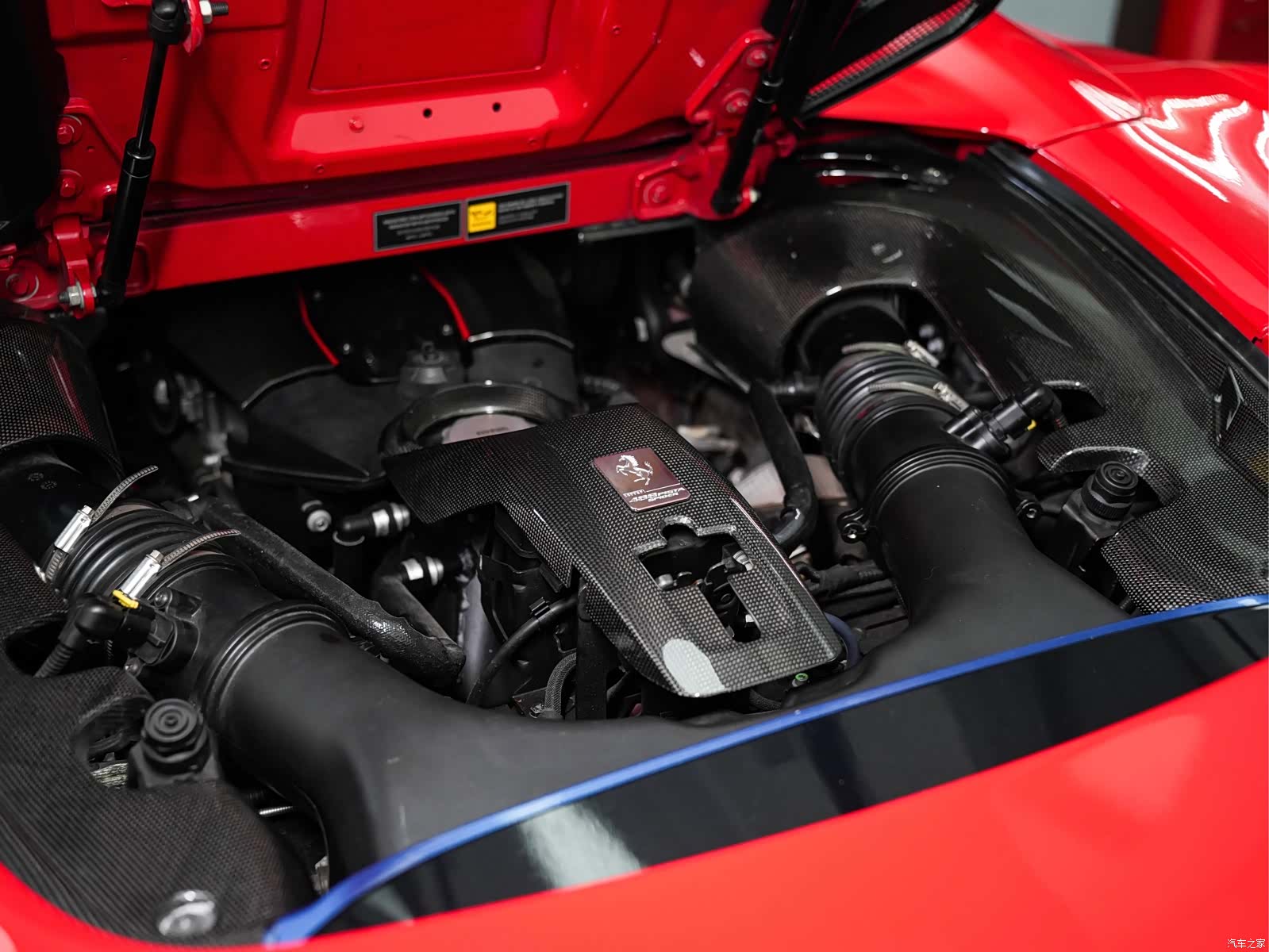 Ferrari 488, 2019 24