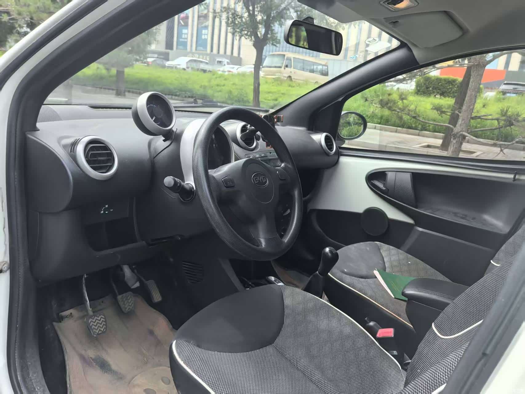 BYD F0, 2015 7