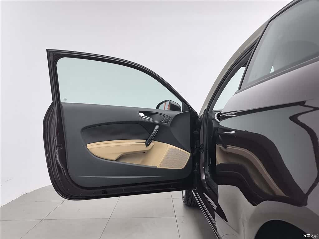 Audi A1, 2012 8