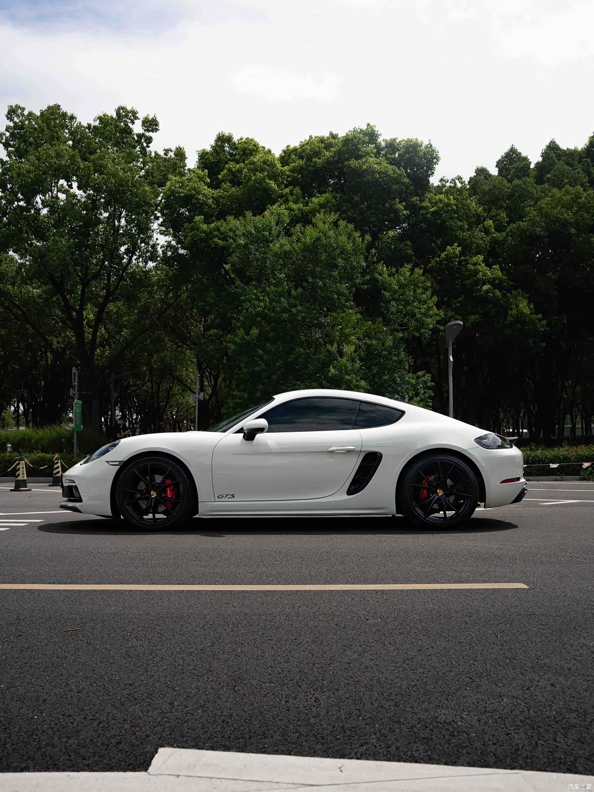 Porsche Cayman, 2018 3