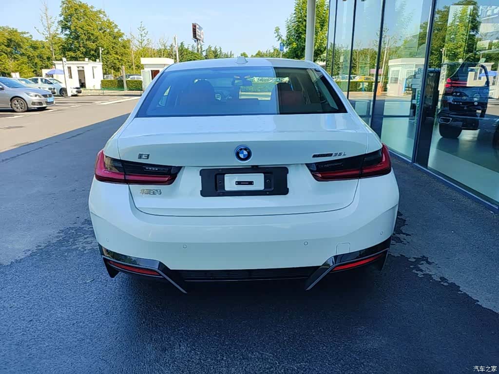 BMW i3, 2025 6