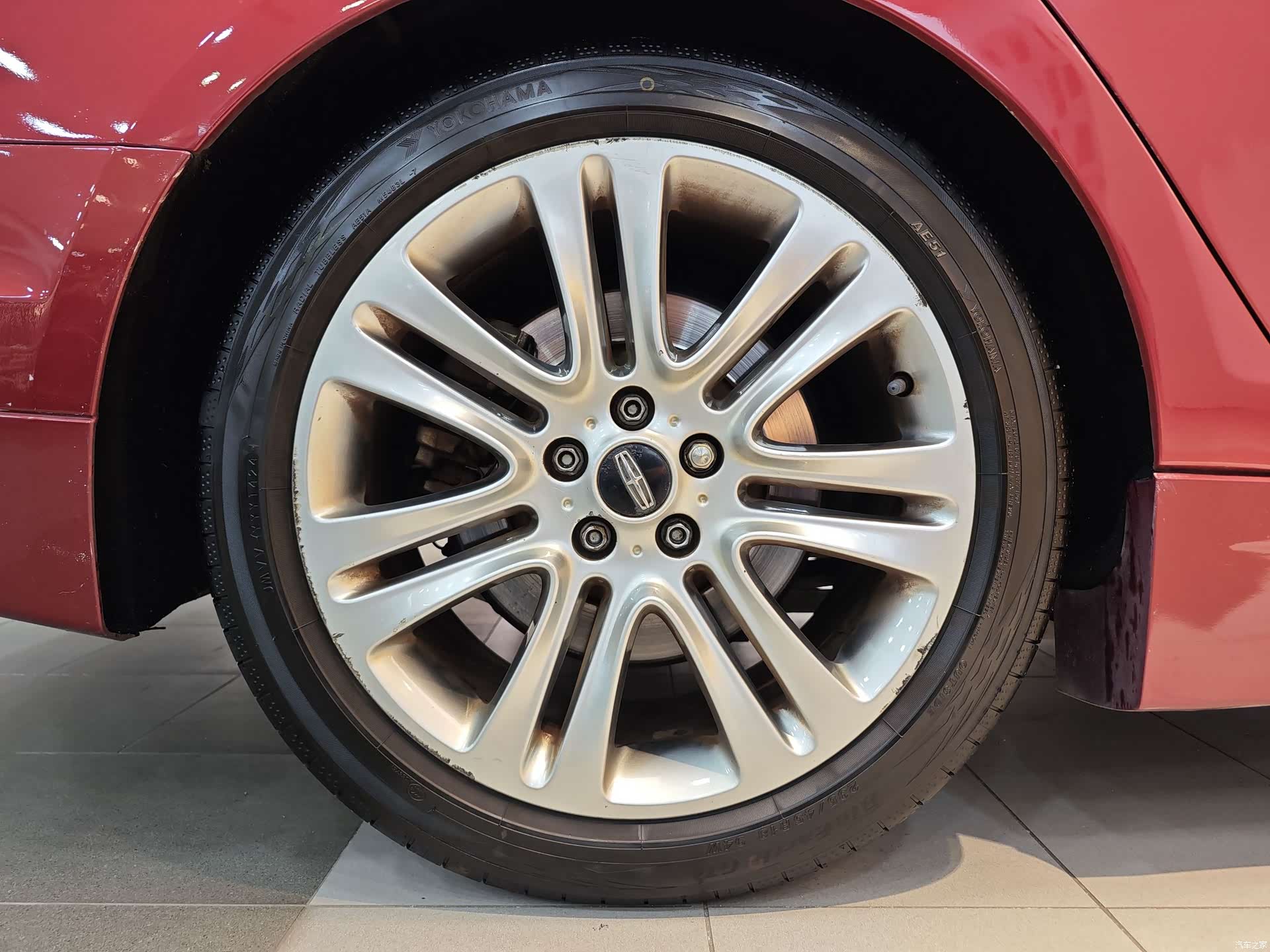 Lincoln MKZ, 2015 31