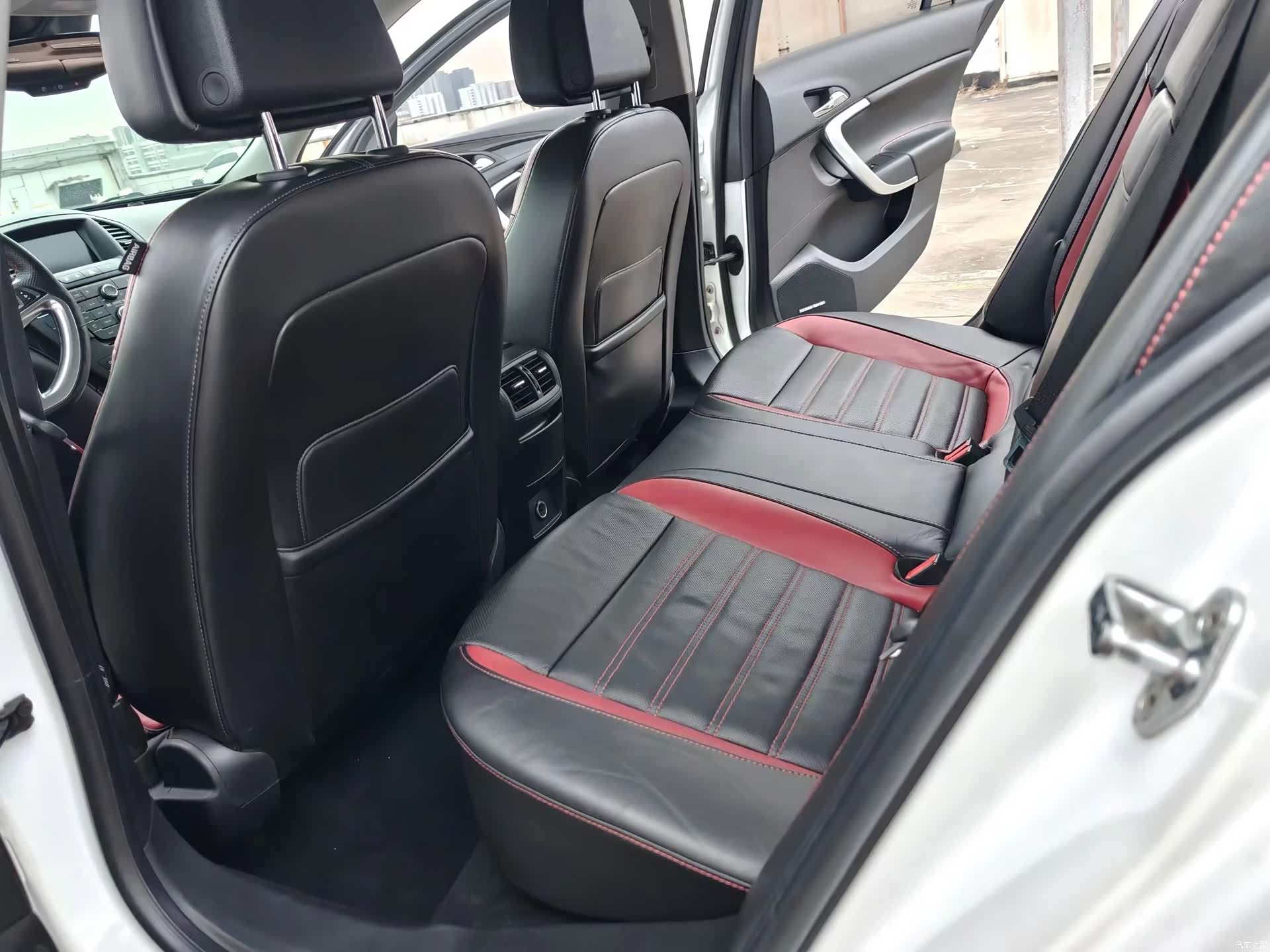 Buick Regal, 2012 9