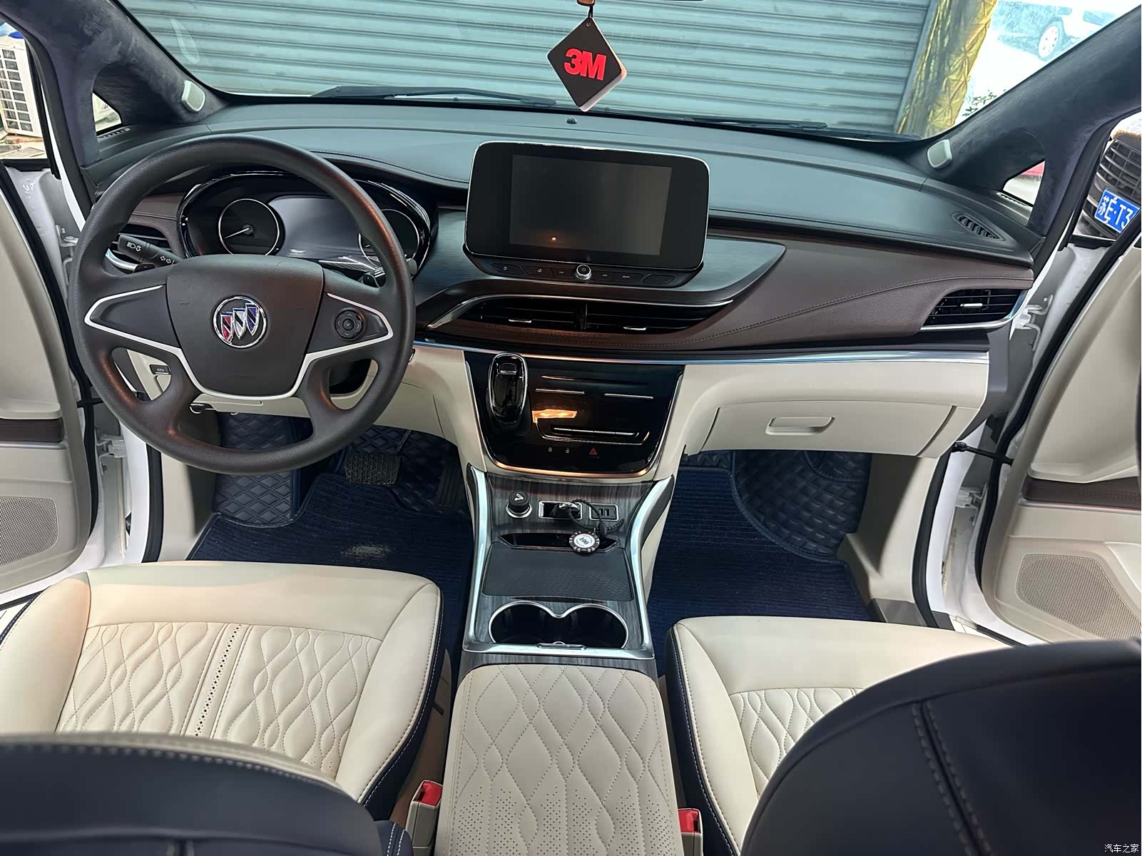 Buick GL8, 2022 11
