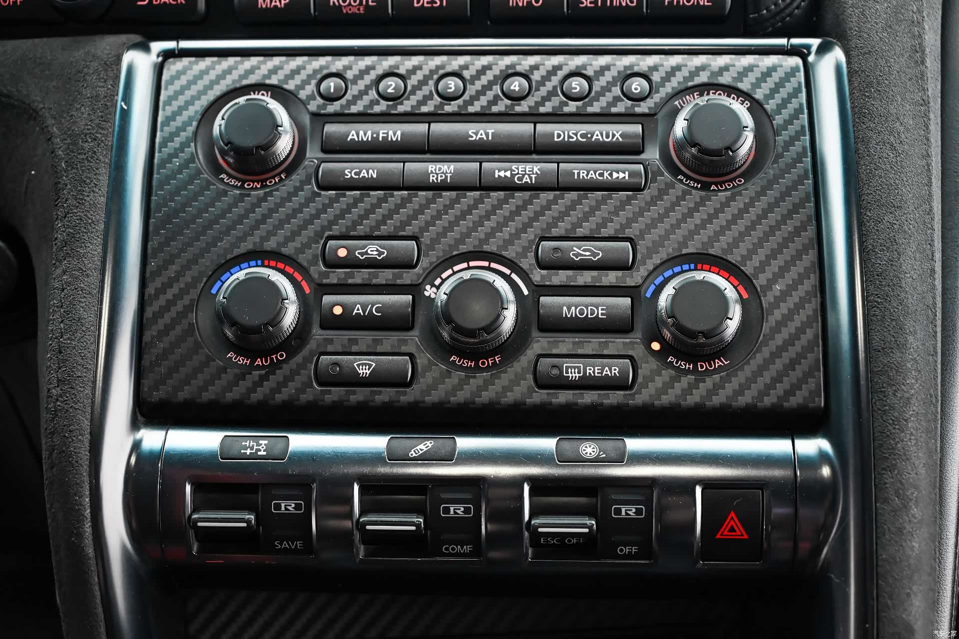 Nissan GT-R, 2012 9