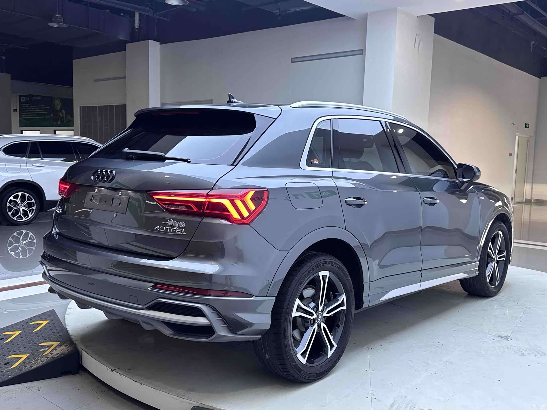 Audi Q3, 2023 6