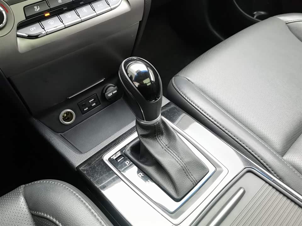 Hyundai Name picture