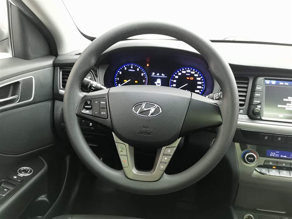 Hyundai Name picture