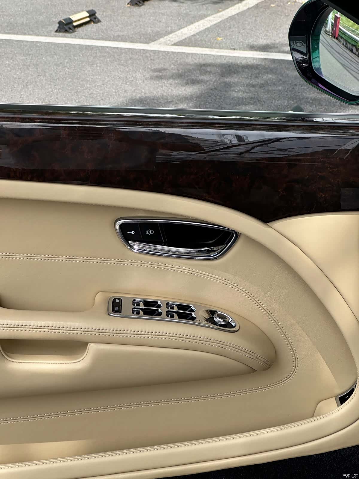 Bentley Mulsanne, 2016 28