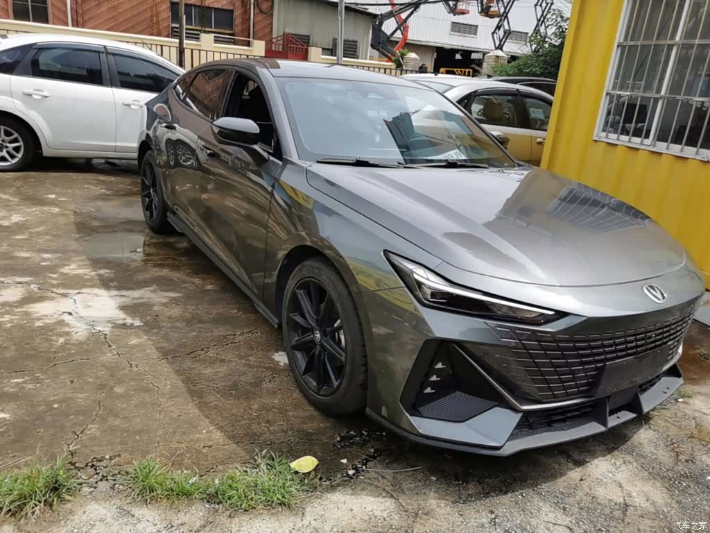 Changan UNI-V, 2023 4