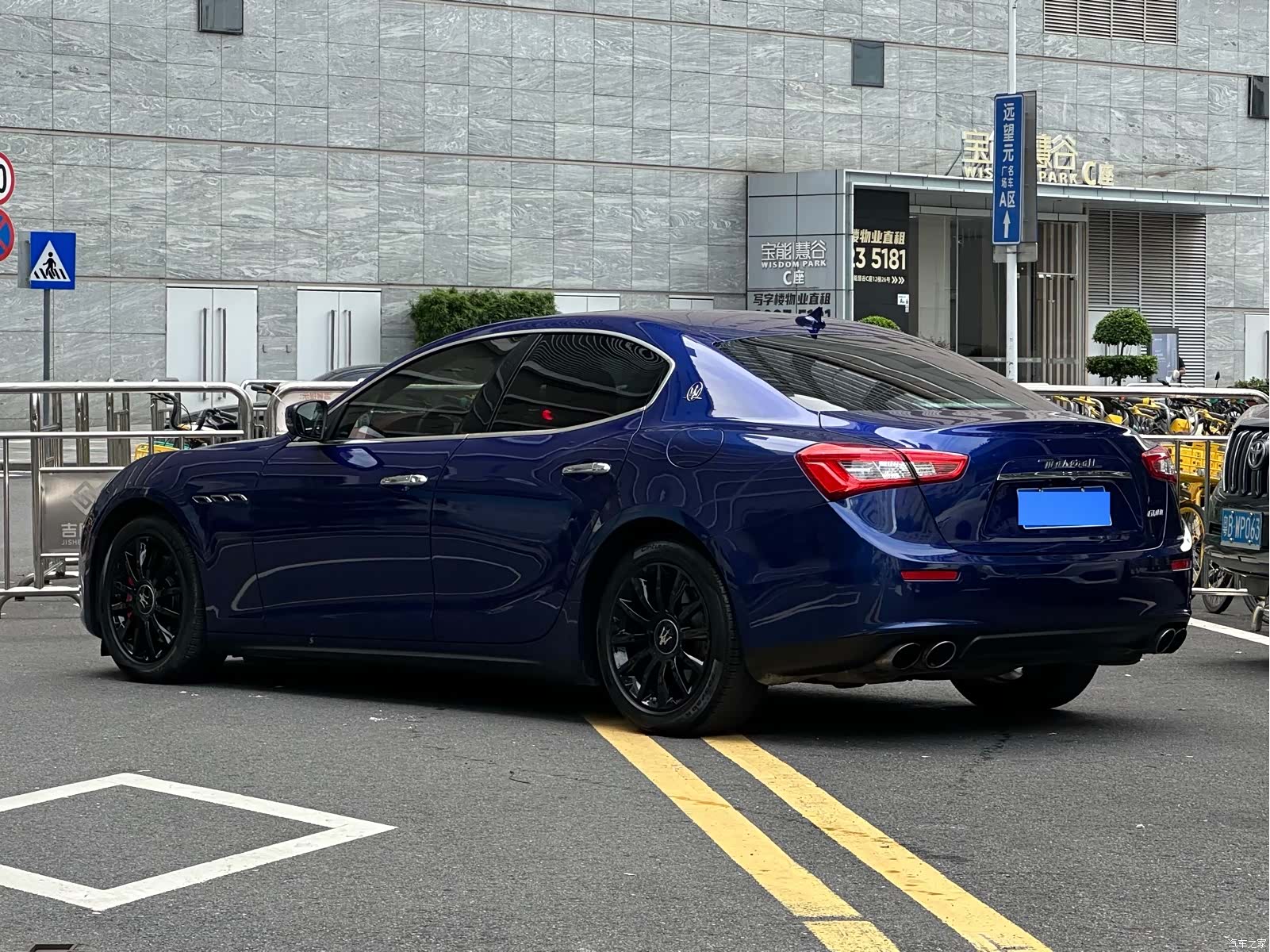 Maserati Ghibli, 2018 16