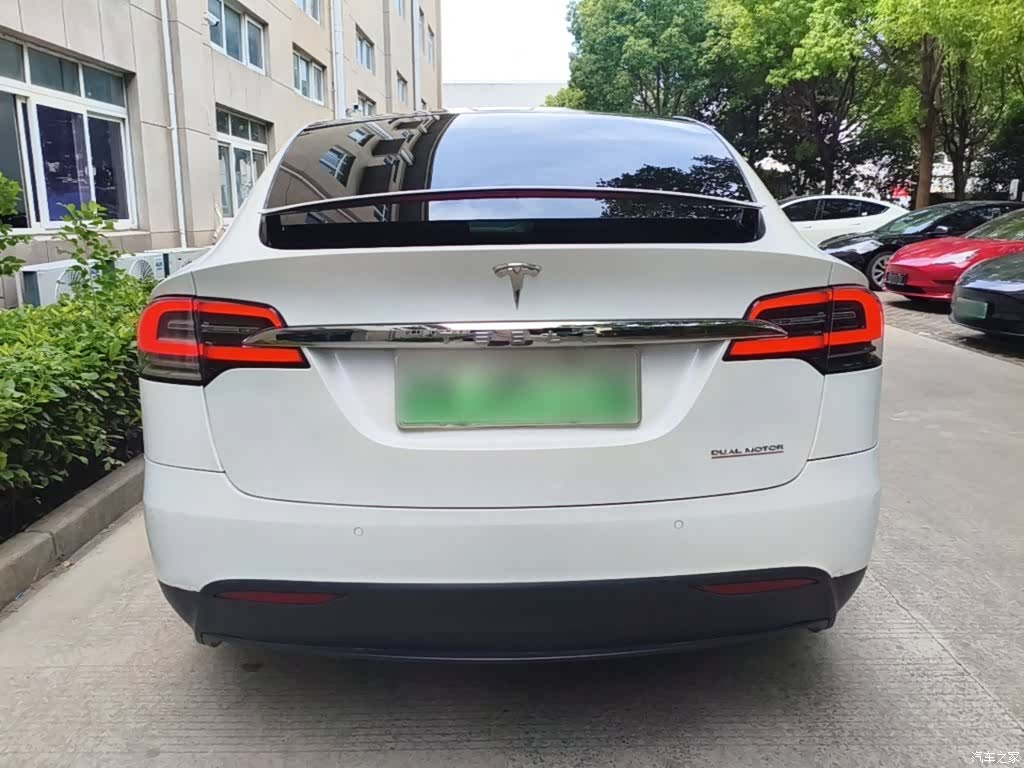 Tesla Model X, 2020 6