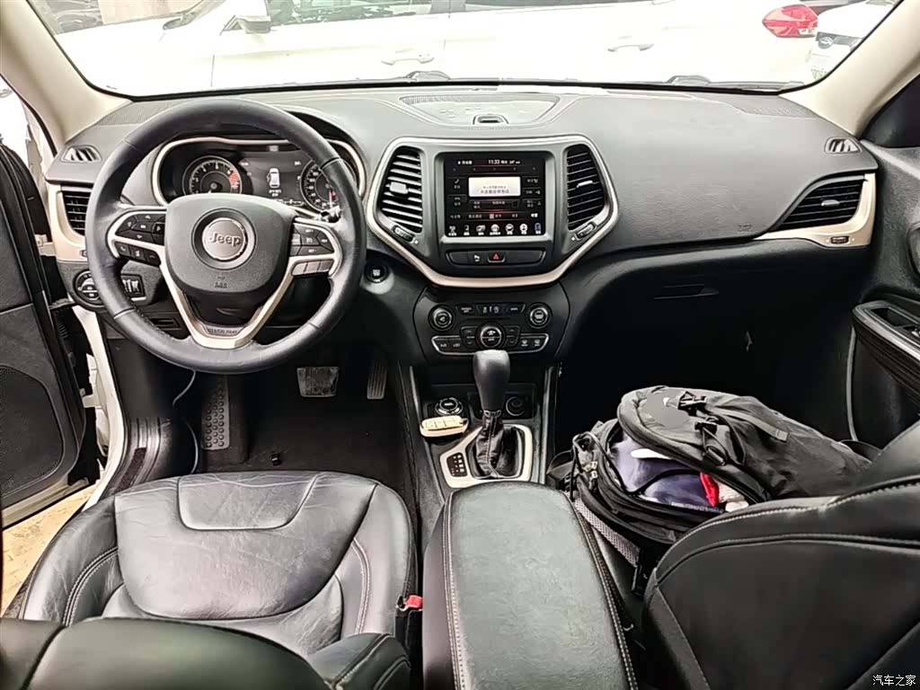 Jeep Cherokee, 2018 10