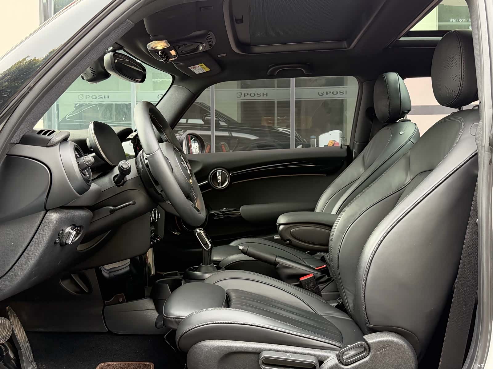Mini Cooper, 2023 10