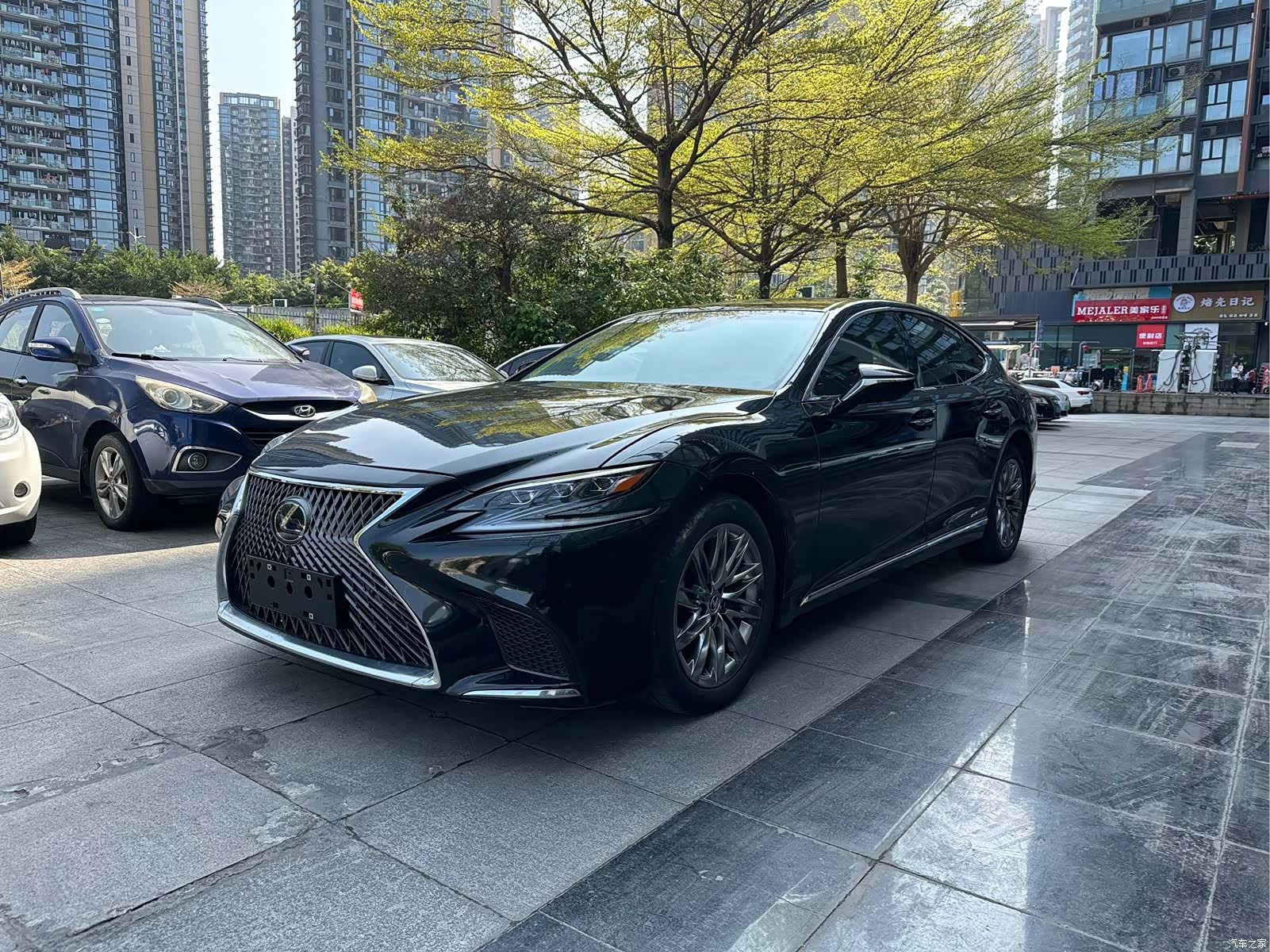 Lexus LS, 2019 1