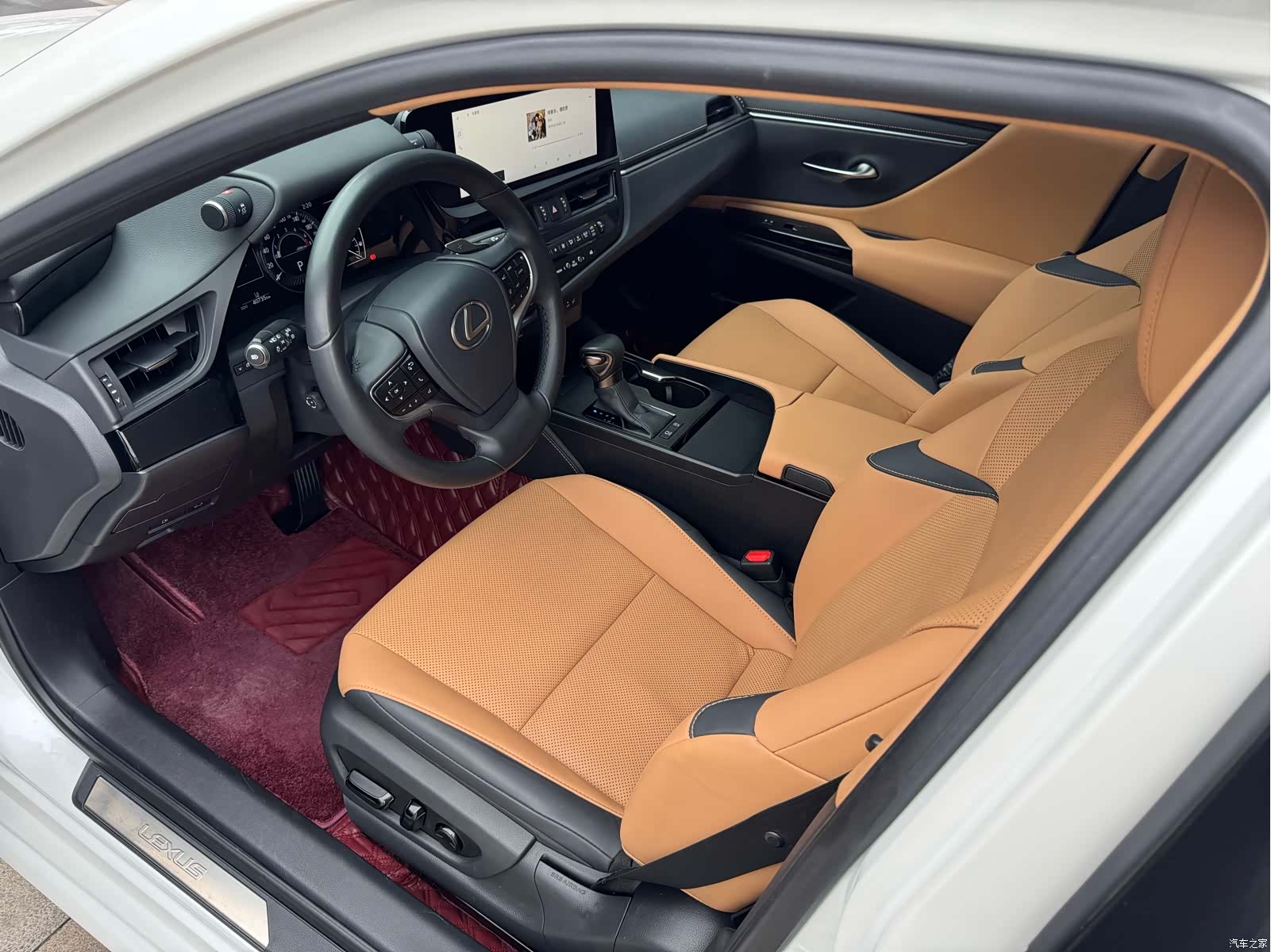 Lexus ES, 2023 10