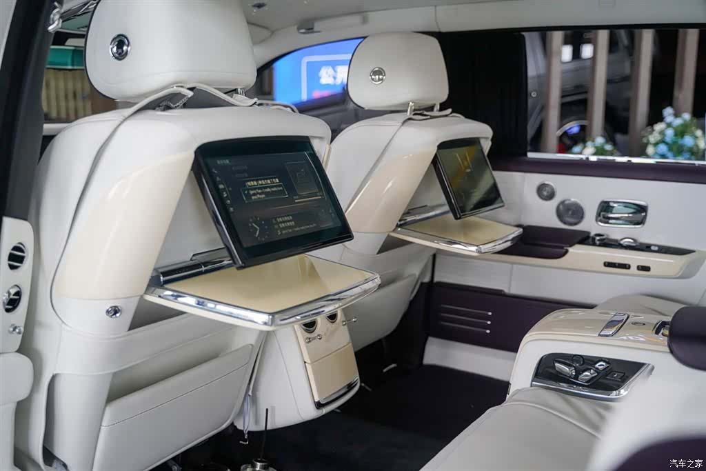 Rolls-Royce Phantom, 2019 18