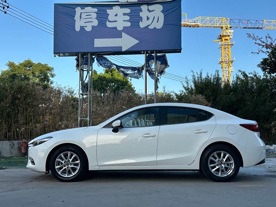 Mazda 3 Angkesaila