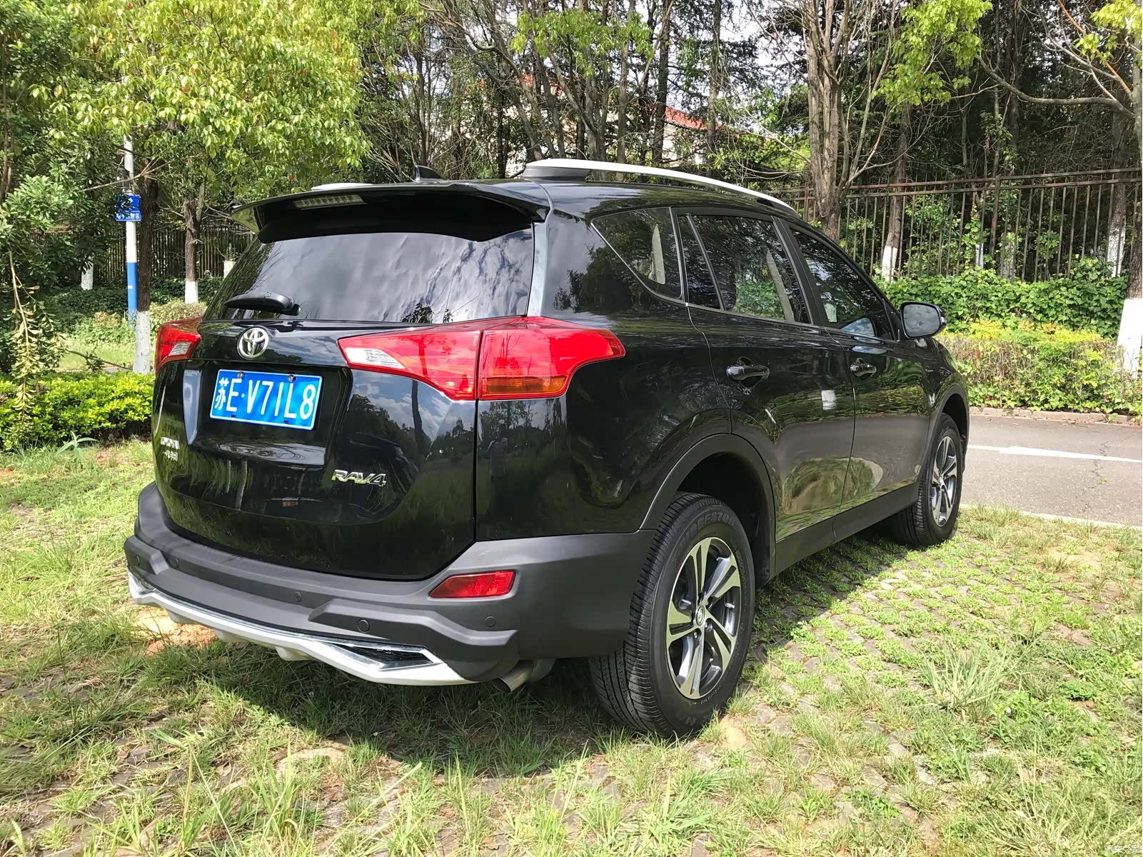 Toyota RAV4, 2015 8