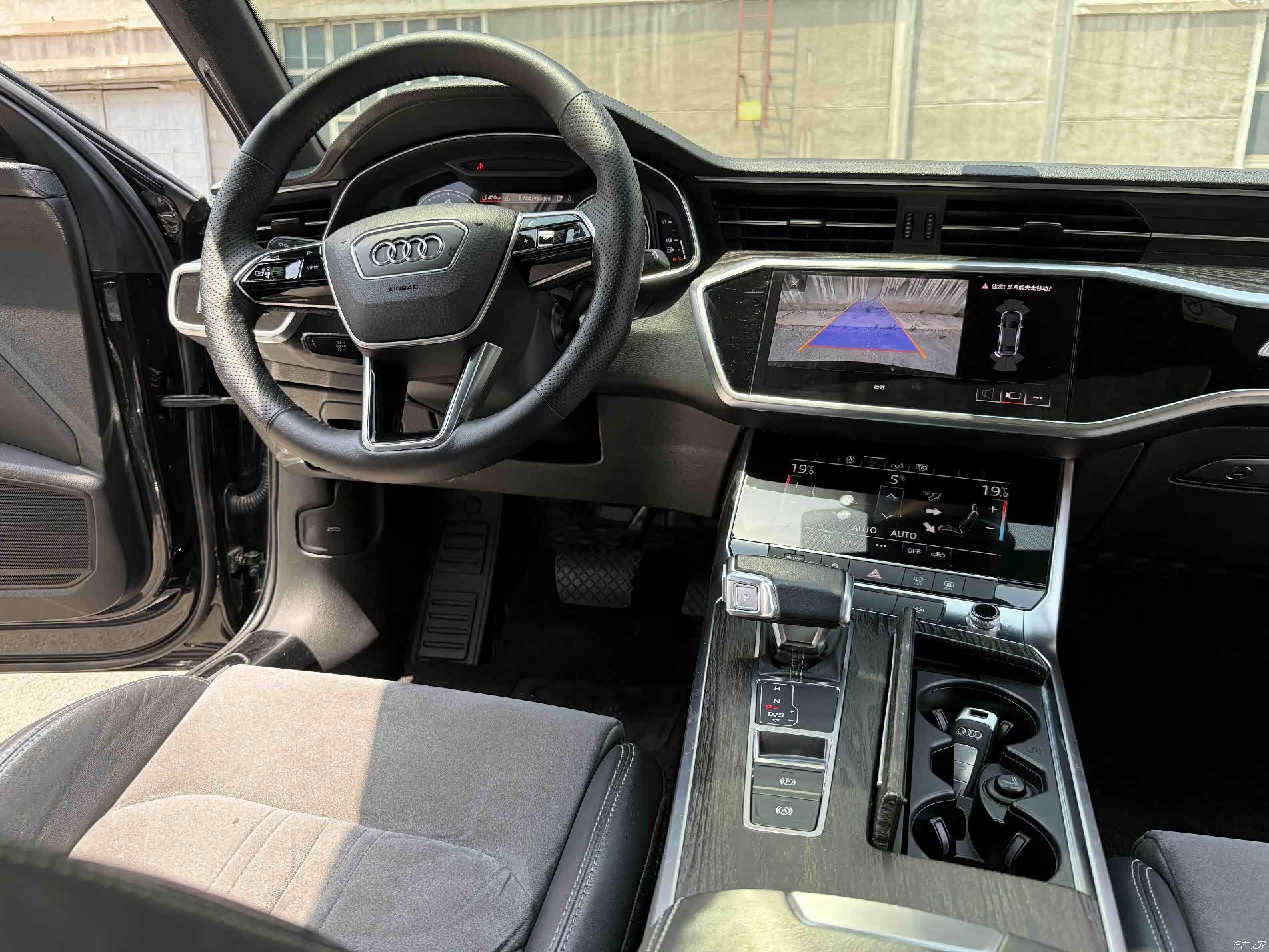 Audi A6L, 2019 13