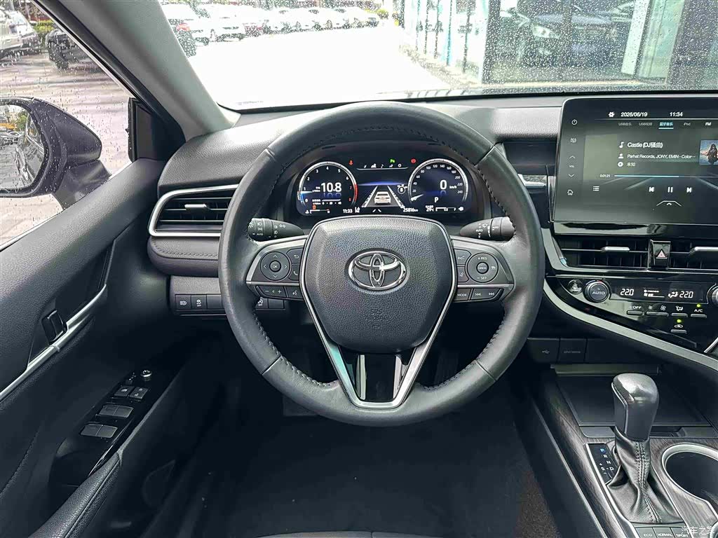 Toyota Camry, 2023 18