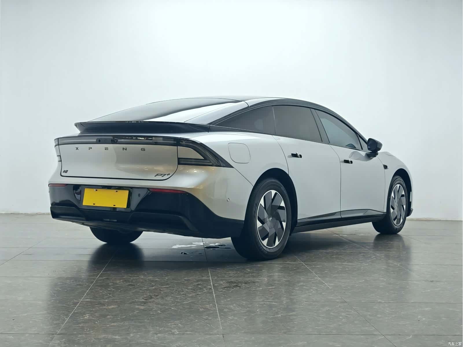 Xpeng P7, 2025 3