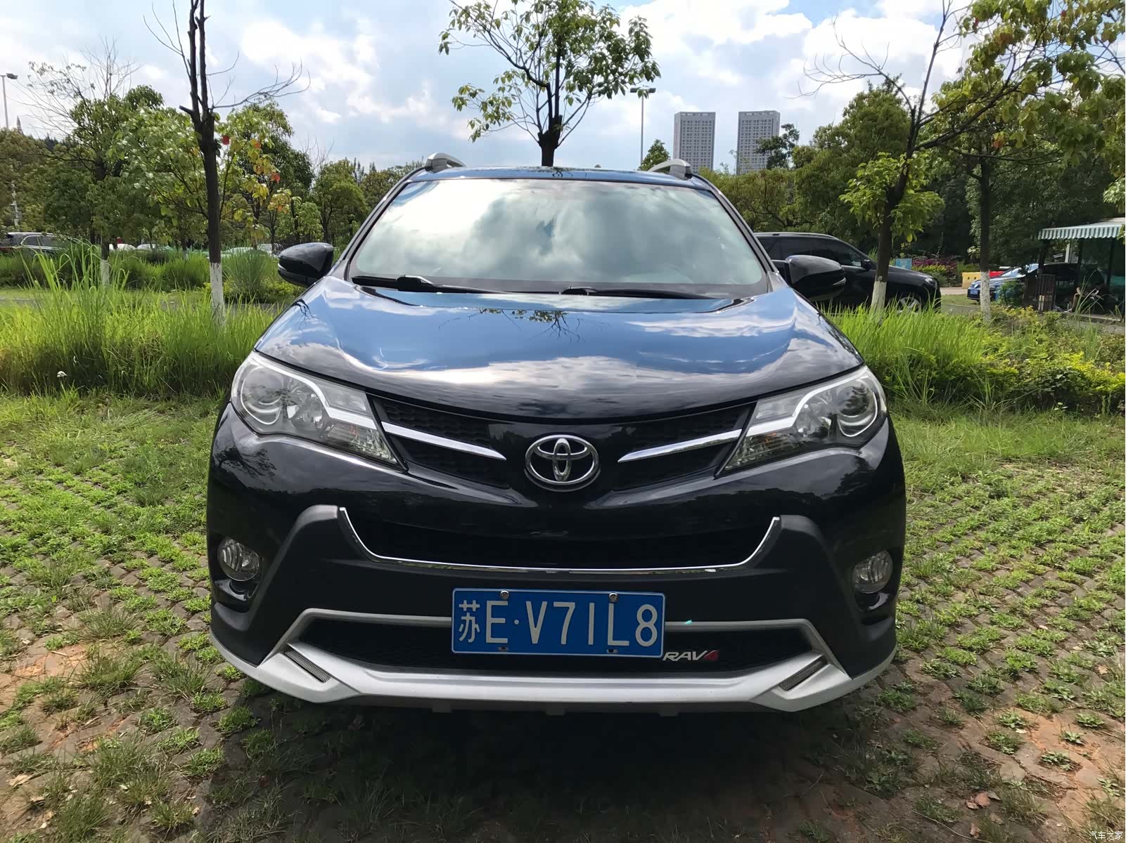 Toyota RAV4, 2015 1