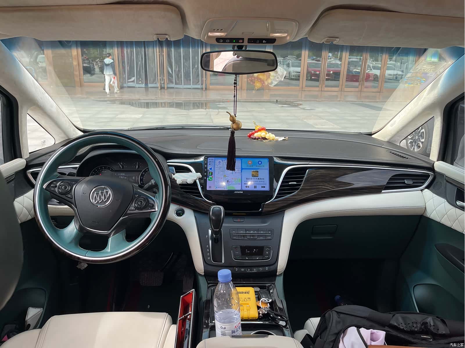 Buick GL8, 2017 все фото