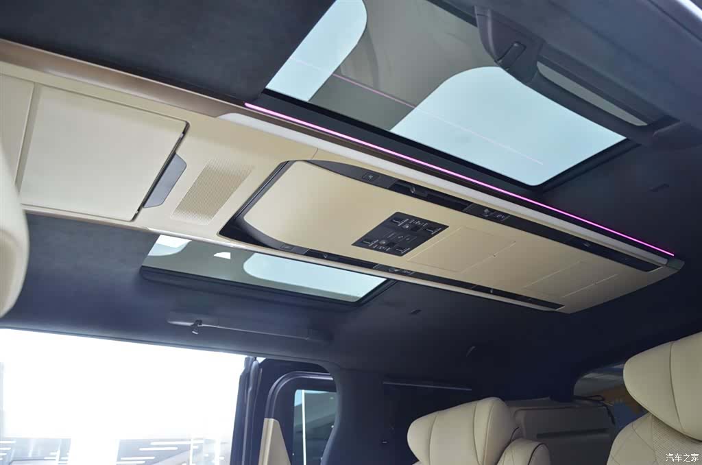 Toyota Vellfire, 2026 10
