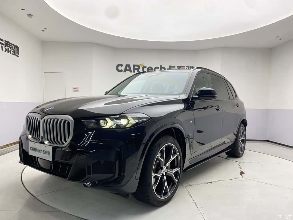 BMW X5, 2025 1