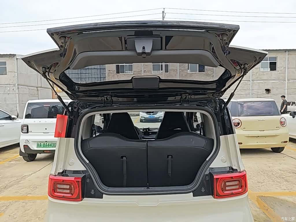 Wuling MINIEV, 2022 19
